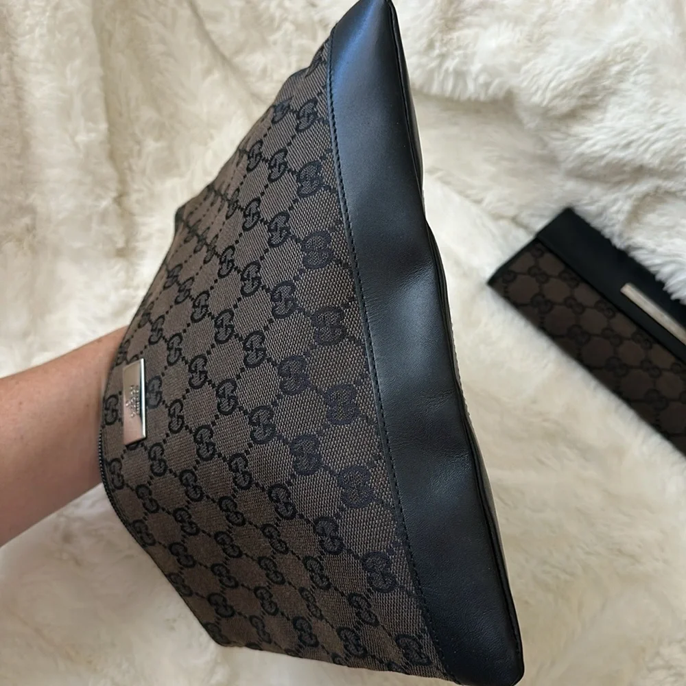 GUCCI 🖤🤎Black/Brown GG Canvas & Leather Flap wallet & Cosmetic pouch like NEW - Picture 8 of 10